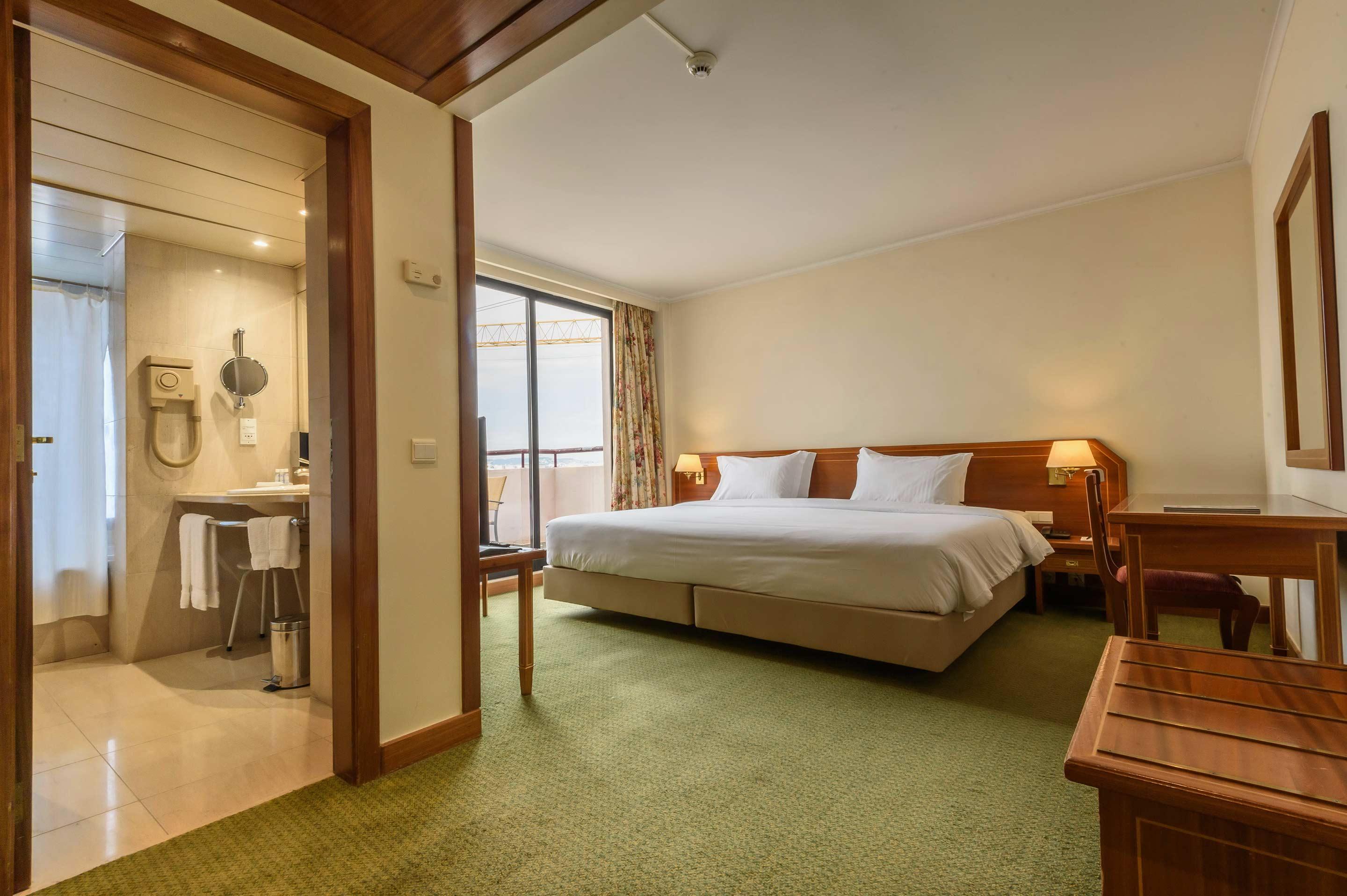Suite Familiar (2 Adultos + 2 Crianças)