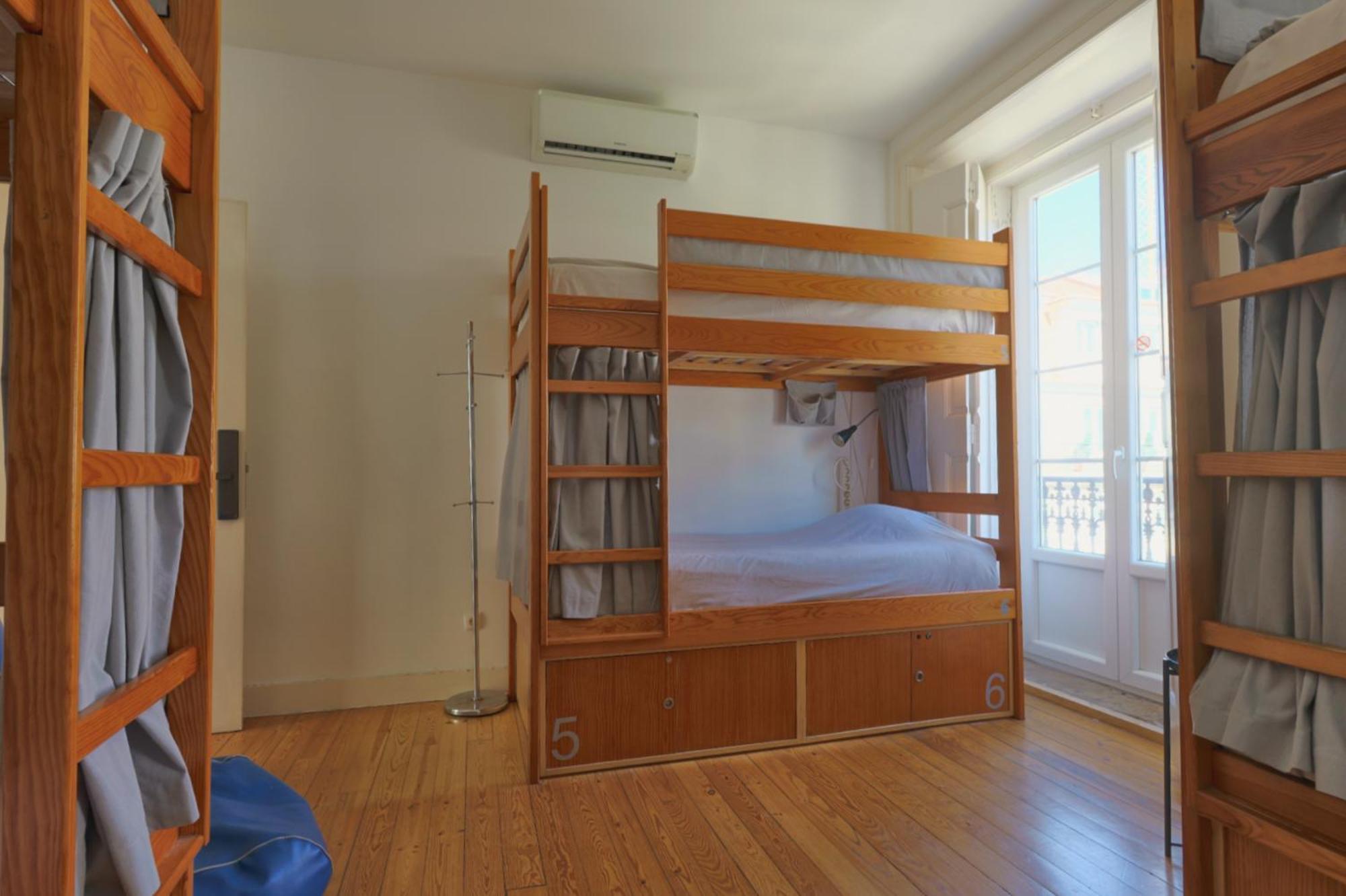 Quarto Familiar com Casa de Banho