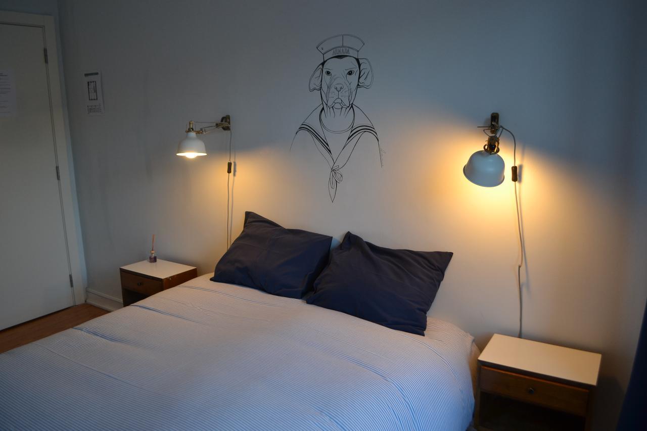 Quarto Duplo Clássico com Casa de Banho Partilhada