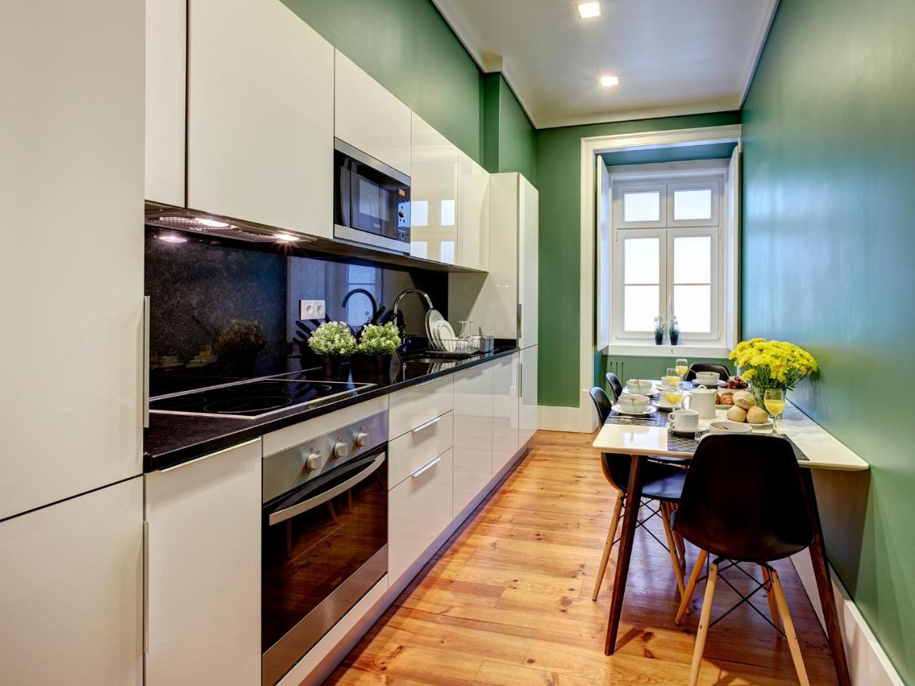 Superior Two-Bedroom Apartment,743938405:JPEG